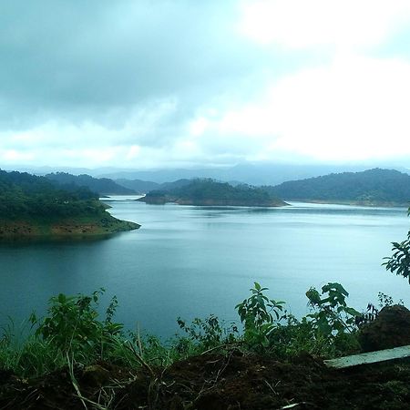 Spicegreen Homestay,Thekkady Bagian luar foto